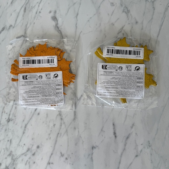 NEW 🍁 Glitter Maple Leaf Cutouts – 30pc Set (Gold + Orange) ✨ - Picture 4 of 6